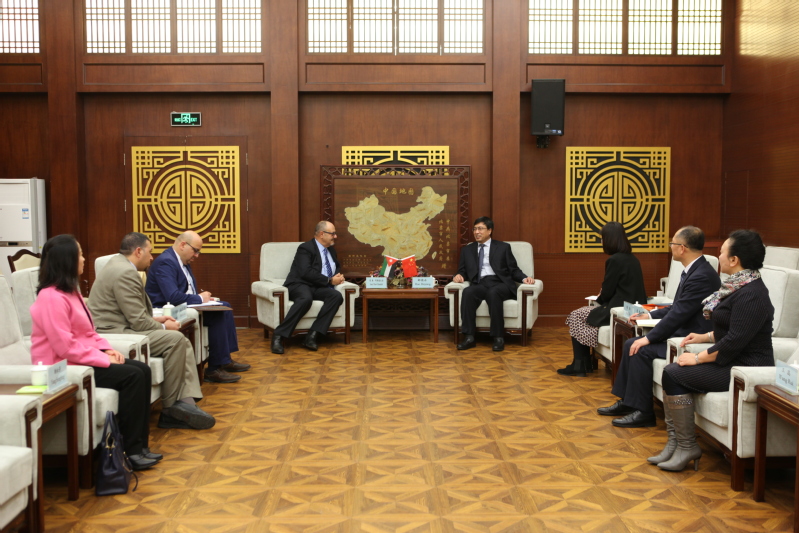 郝德永校长会见现场